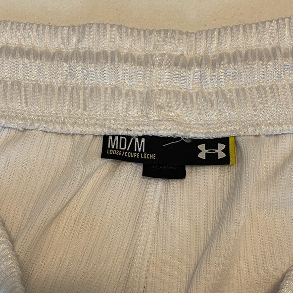 Men’s Under Armour shorts - Picture 3 of 11